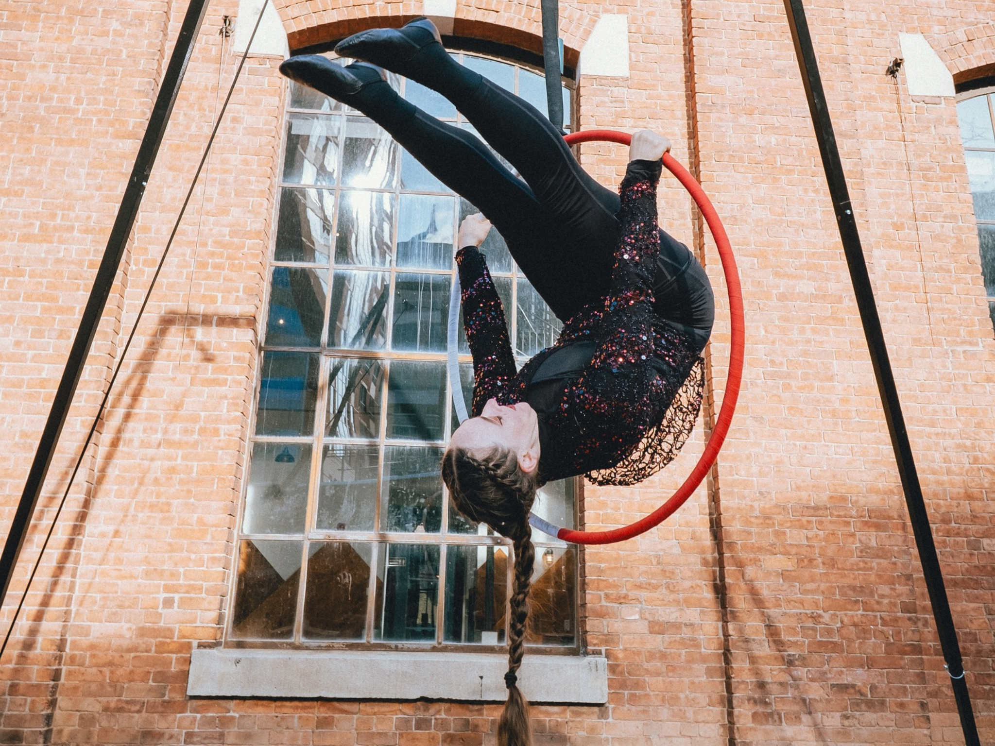 Circus performers at Deck the Hall-bany