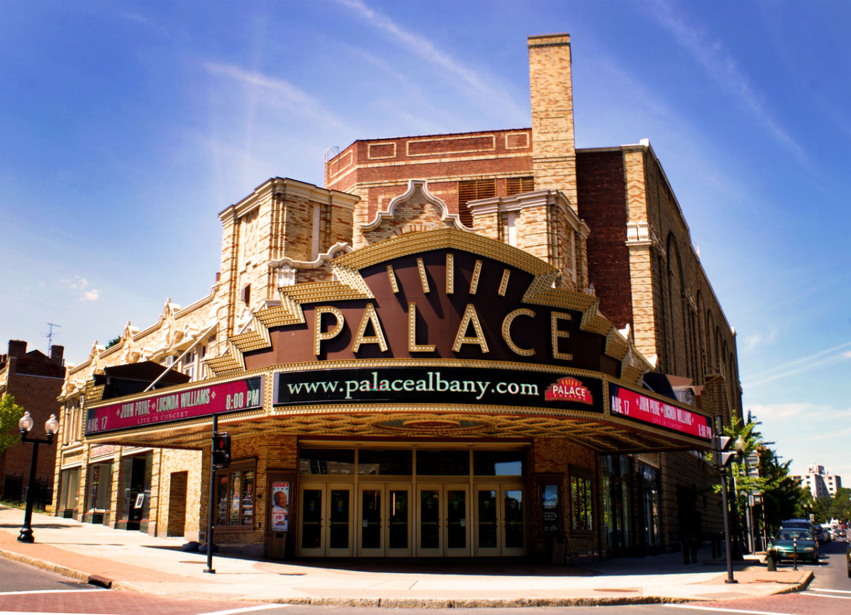 Exterior of Palace Theatre showing entrance and marquee