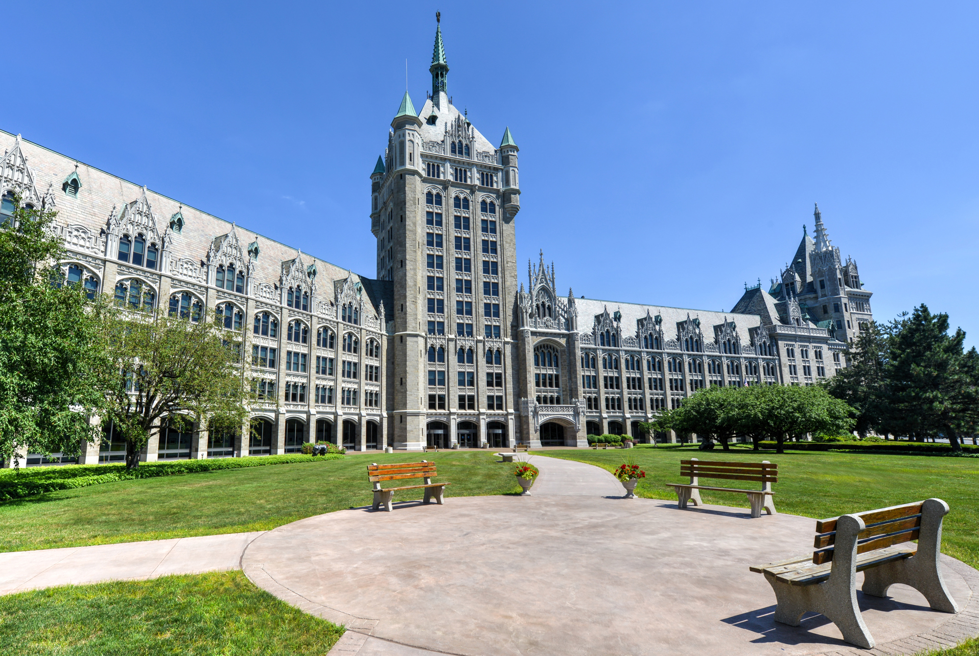 SUNY Plaza exterior on sunny day