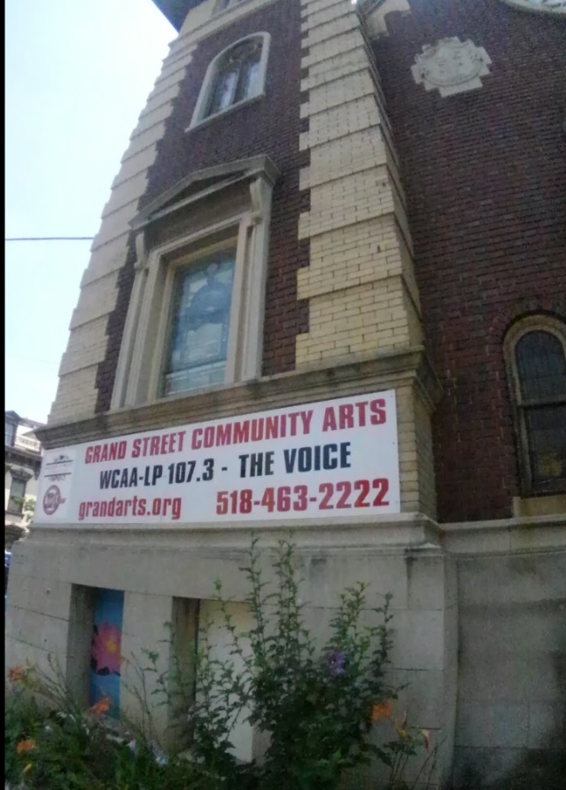 Exterior of Grand Street Community Arts building