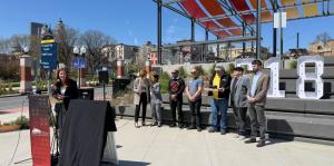 518 Day Presser Image