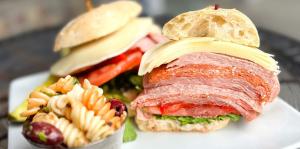 Saati Deli Sandwich 