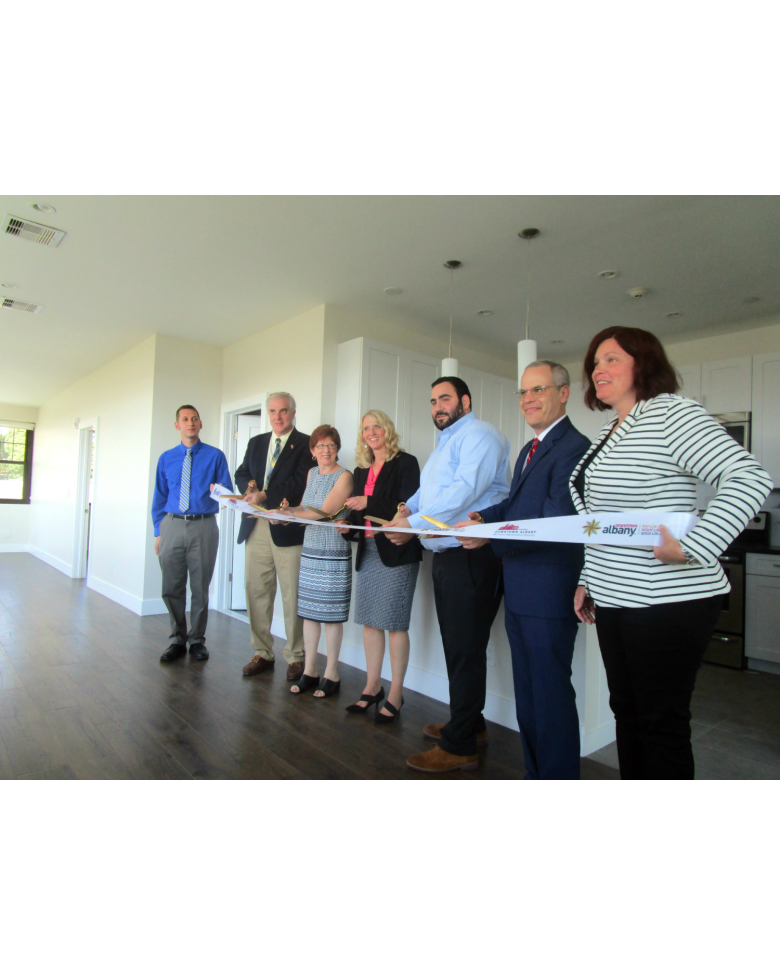 Photo of Ribbon Cutting