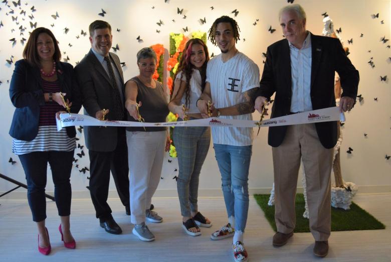 Etrice Gallery Ribbon Cutting